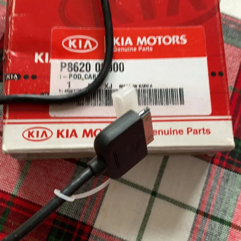 KIA MOTORS IPOD CABLE